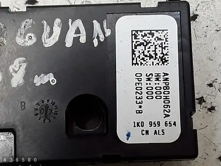Volkswagen Tiguan (2007 - 2011) 1k0959654 Датчик угла поворота руля — фото 4