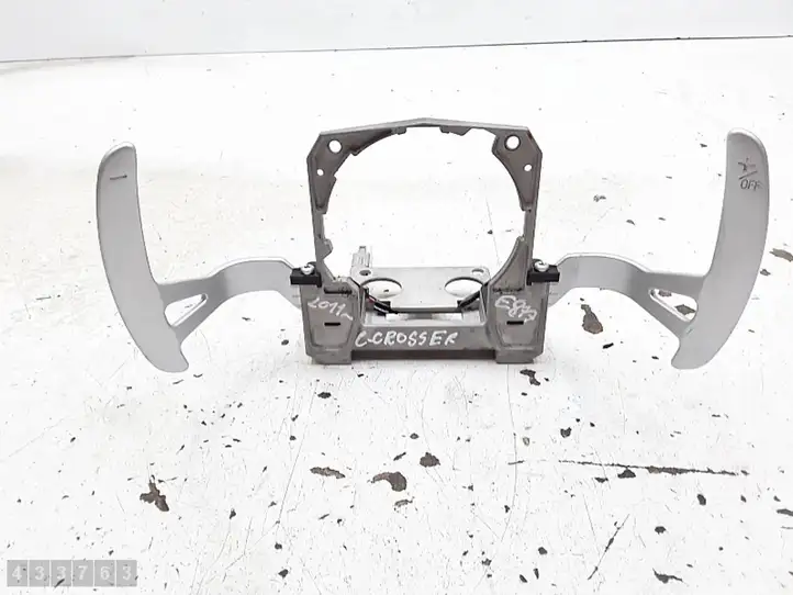 Citroen C-Crosser (2007 - 2013) 2401a004 Кнопки на рулевом колесе — фото 1