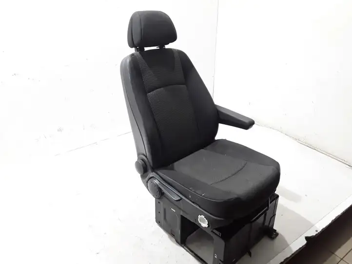 Mercedes-Benz Vito Viano W639 (2010 - 2015) Переднее сиденье пассажира — фото 3