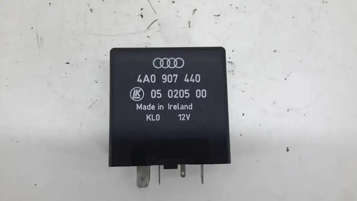 Audi A6 S6 C5 4B (2001 - 2004) 4A0907440 Реле интервала стеклоочистителей — фото 3