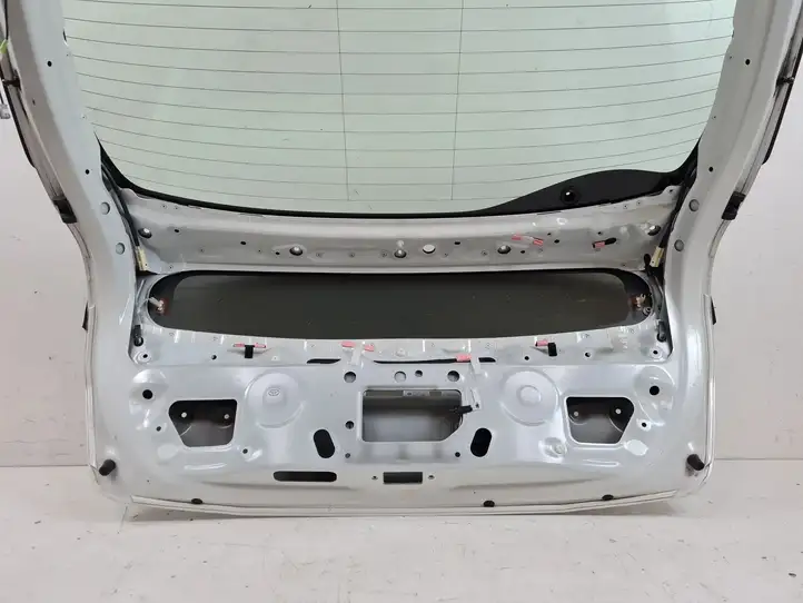 Toyota Prius (XW50) (2015 - ) Крышка багажника — фото 4
