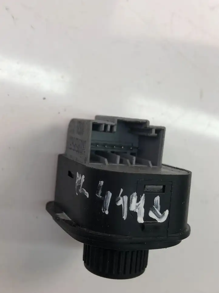 Volkswagen Tiguan (2007 - 2011) 1K0959565J Блок кнопок стеклоподъемников — фото 3