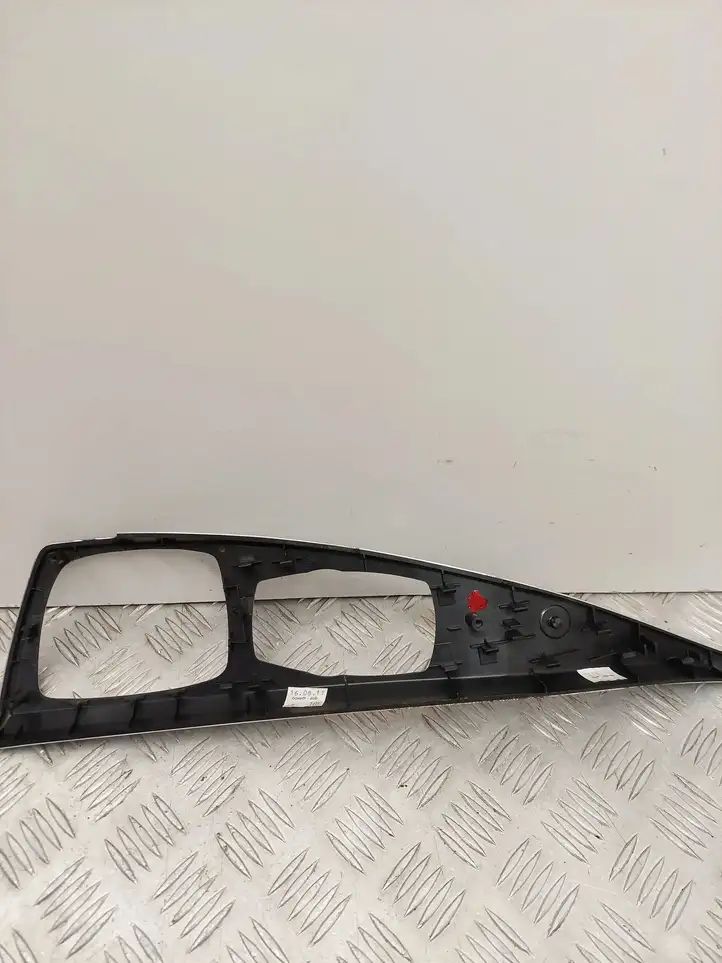 BMW 5 F10 F11 (2009 - 2016) Декоративная отделка — фото 17