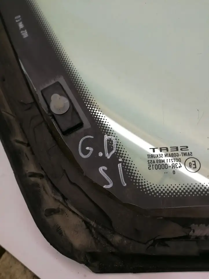 Seat Ibiza IV (6J,6P) (2008 - 2017) 6J8845042 Заднее боковое стекло — фото 2
