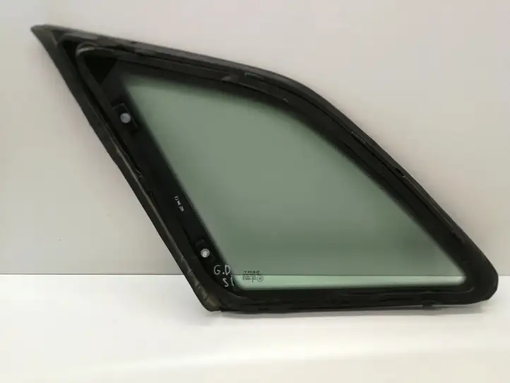 Seat Ibiza IV (6J,6P) (2008 - 2017) 6J8845042 Заднее боковое стекло — фото 3