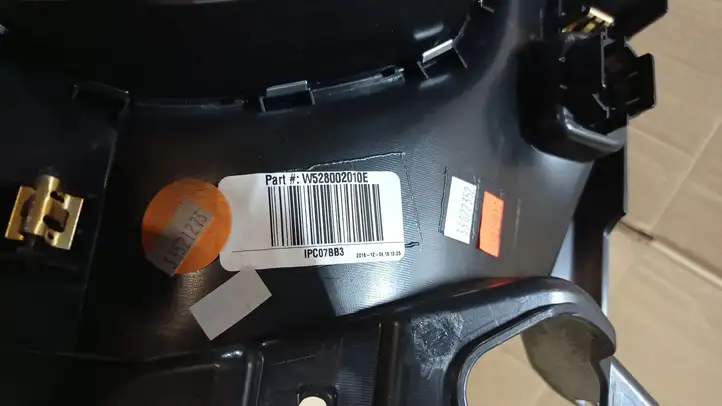 Chevrolet Camaro (2018 - ) 84225813 Отделка внутренней панели салона — фото 7