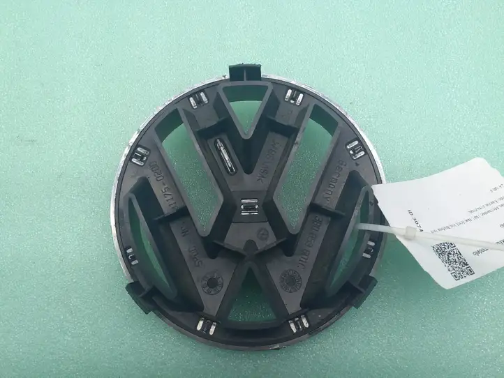 Volkswagen PASSAT B5.5 (2001 - 2005) 3B0853601C Эмблема производителя — фото 3
