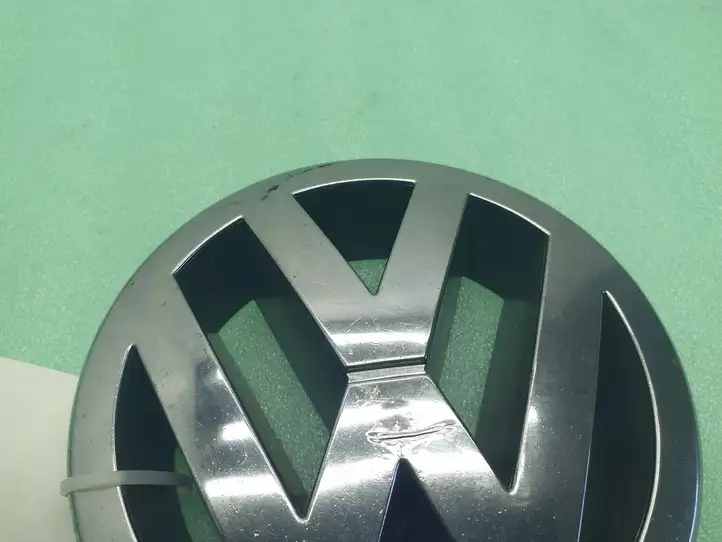 Volkswagen PASSAT B5.5 (2001 - 2005) 3B0853601C Эмблема производителя — фото 4