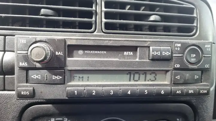 Volkswagen Golf IV (1998 - 2005) 1J0035152E Магнитола / мультимедийная система — фото 1