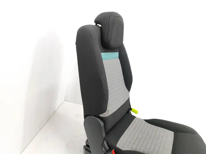 Citroen Berlingo (2018 - ) Третий ряд сидений — фото 4