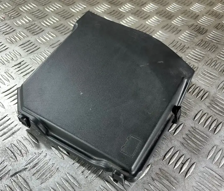 Volvo V60 (2013 - 2018) 31353766 Крышка ящика аккумулятора — фото 1