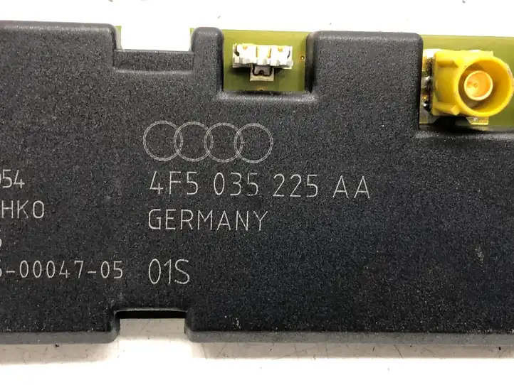 Audi A6 S6 C6 4F (2004 - 2008) 4F5035225AA Усилитель антенны — фото 2