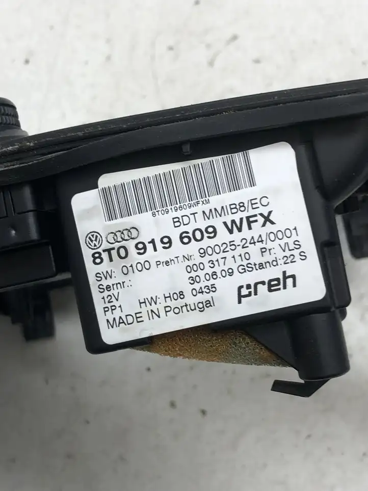Audi A4 S4 B8 8K (2007 - 2011) 8T0919609WFX Контроллер мультимедийной системы — фото 3
