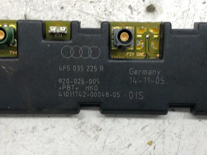 Audi A6 S6 C6 4F (2004 - 2008) 4F5035225R Усилитель антенны — фото 2