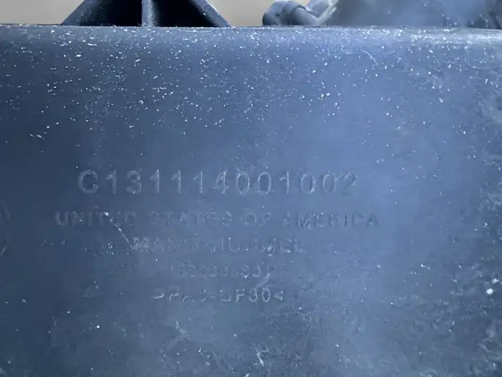 (2011 - 2013) C131114001002 Корпус воздушного фильтра — фото 2