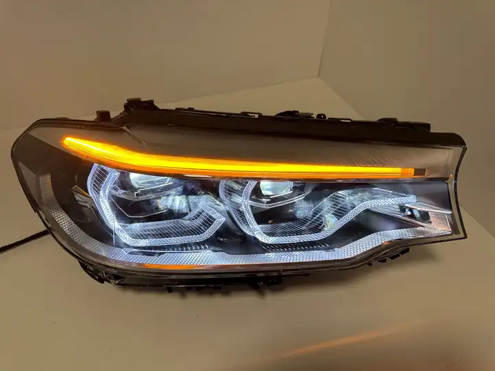 BMW 5 G30 G31 (2016 - ) 849912203 Дневные ходовые огни (LED) — фото 1