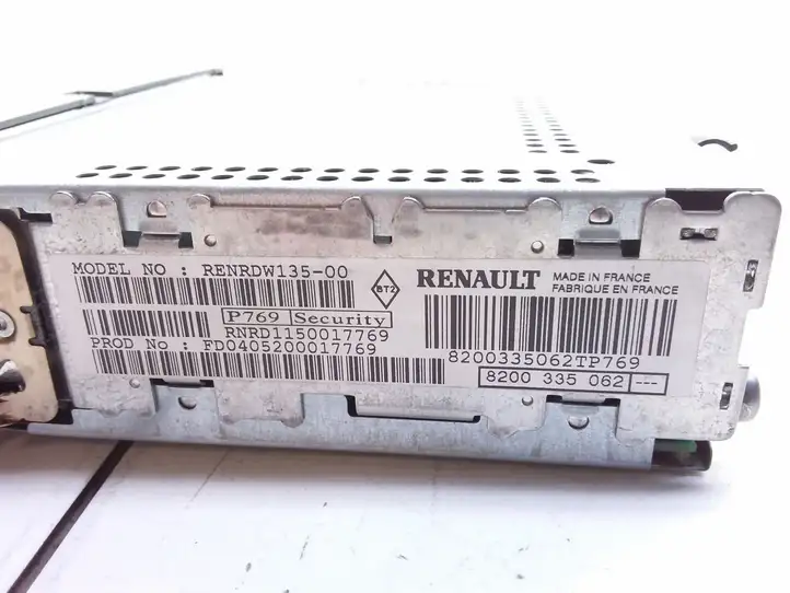 Renault Modus (2004 - 2007) 8200335062 Магнитола / мультимедийная система — фото 5