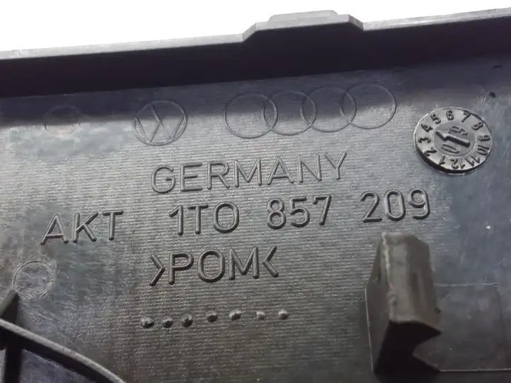 Volkswagen Touran I (2003 - 2010) 1T0857209 Накладка бокового динамика — фото 3