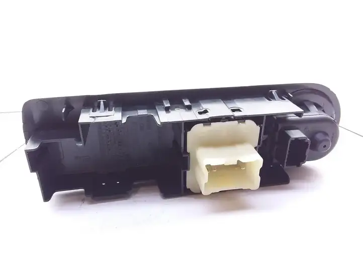 Renault Clio IV (2012 - 2019) 809611667R Кнопка стеклоподъемников — фото 4