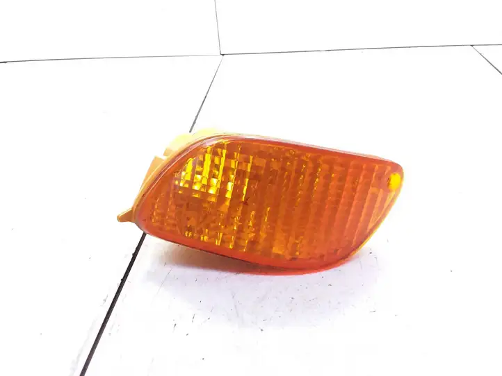 Ford Focus (1998 - 2004) XS4X13369A Указатель поворота передний — фото 1
