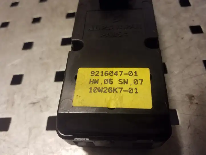 BMW X1 E84 (2009 - 2015) 9216047 Кнопка стеклоподъемников — фото 2