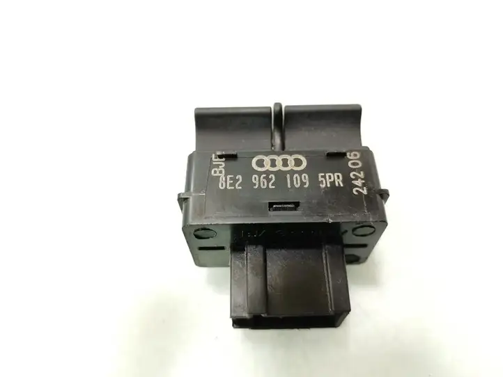 Audi A4 S4 B7 8E 8H (2004 - 2009) 8E2962109 Другие включатели / ручки/ переключатели — фото 3