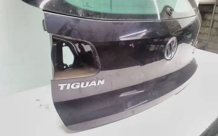Volkswagen Tiguan (2011 - 2016) Крышка багажника — фото 3
