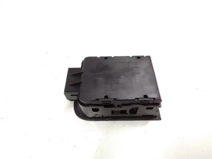 Volkswagen Tiguan (2011 - 2016) 5N0927225A Кнопка ручного тормоза — фото 3