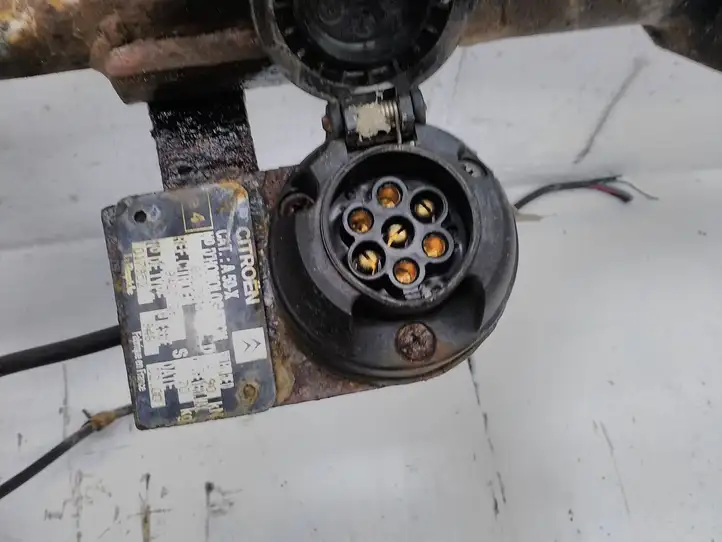 Citroen Berlingo (2003 - 2007) 942736 Комплект буксировочного крюка — фото 8