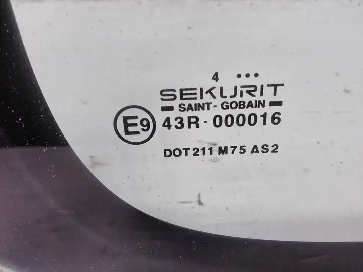 Citroen Berlingo (2003 - 2007) Стекло раздвижной двери — фото 2
