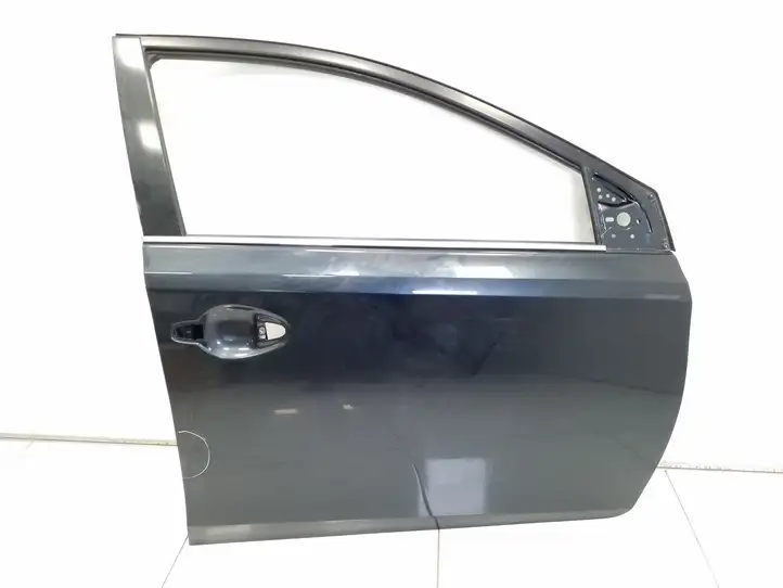 Toyota Auris E180 (2012 - 2018) Дверь — фото 1