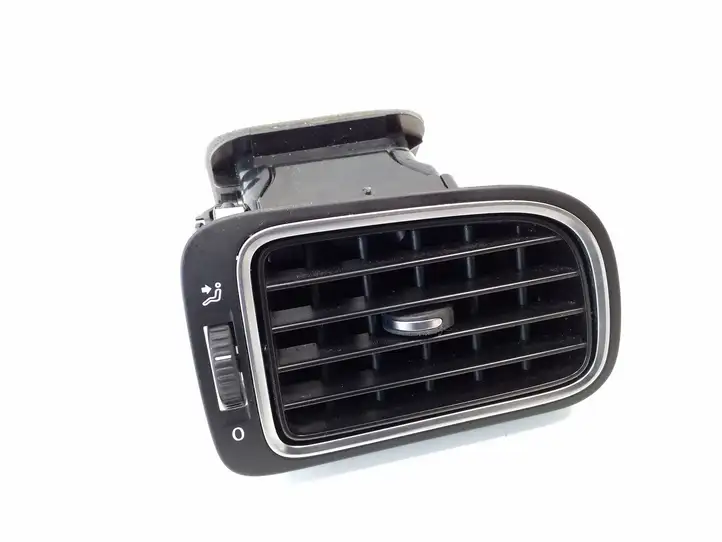 Volkswagen Polo V 6R (2009 - 2015) 6RF819704A Боковой воздушный дефлектор — фото 1