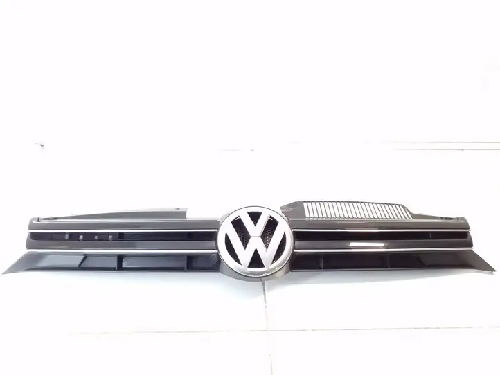 Volkswagen Golf VI (2009 - 2013) 5K0853653F Верхняя решетка радиатора — фото 2
