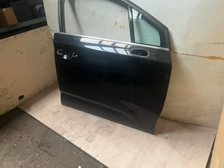 Citroen C4 (2011 - 2016) Дверь — фото 3