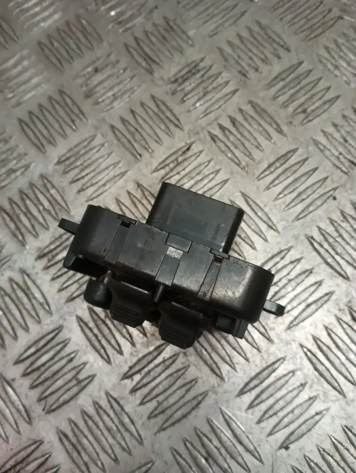 Jeep Cherokee (2001 - 2007) 56054002AA Кнопка стеклоподъемников — фото 2