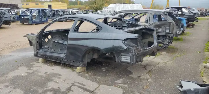 BMW 4 F32 F33 (2013 - 2017) 7344967 Задняя четверть — фото 9