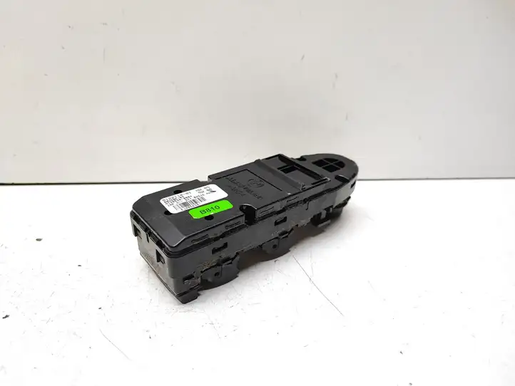BMW 5 E60 E61 (2004 - 2010) 9122110 Кнопка стеклоподъемников — фото 2