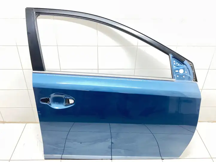 Toyota Auris E180 (2012 - 2018) Дверь — фото 1