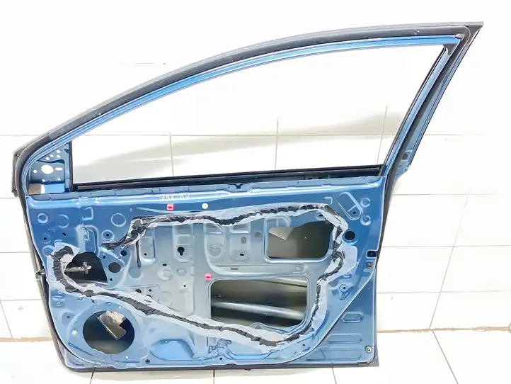 Toyota Auris E180 (2012 - 2018) Дверь — фото 4