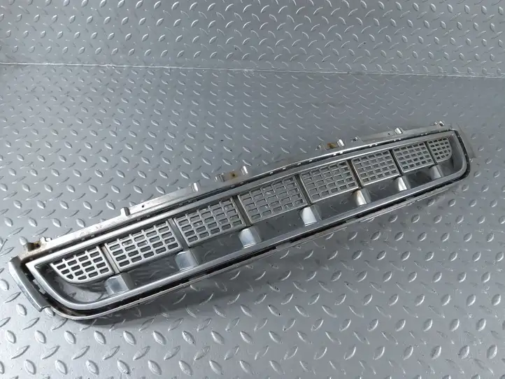 Cadillac XTS (2012 - 2017) 20901628 Нижняя решетка переднего бампера — фото 1