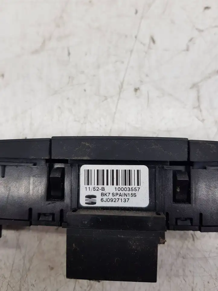 Seat Ibiza IV (6J,6P) (2008 - 2017) 6J0927137 Кнопка обогрева стекла — фото 2