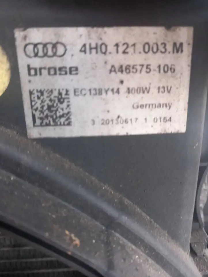 Audi A8 S8 D4 4H (2010 - 2014) 4H0121003M Панель радиаторов двигателя — фото 5