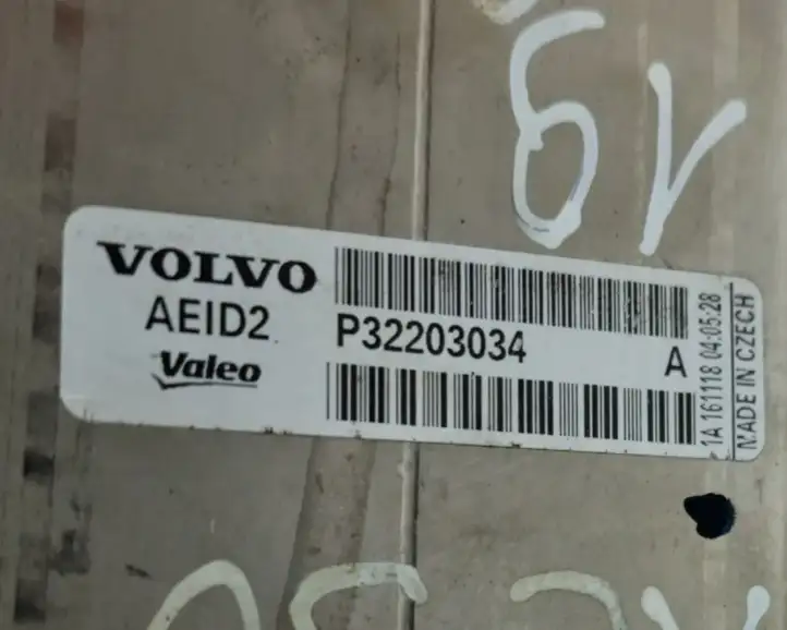 Volvo XC90 (2014 - 2019) 32203034 Охладитель клапана EGR — фото 6