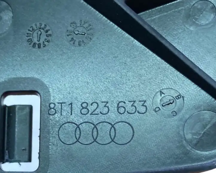 Audi A3/S3 8V (2012 - 2016) 8T1823633 Ручка открытия капота — фото 6
