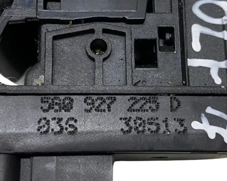 Volkswagen Golf VII (2013 - 2019) 5G0927225D Кнопка ручного тормоза — фото 5