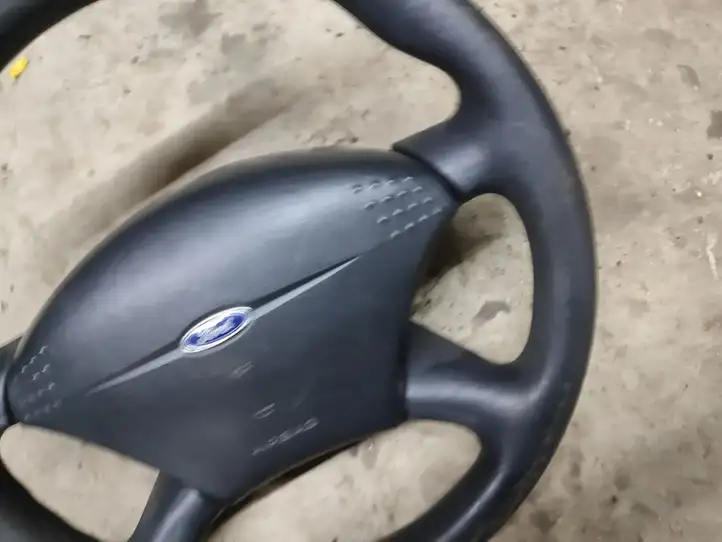 Ford Focus (1998 - 2004) Руль — фото 3