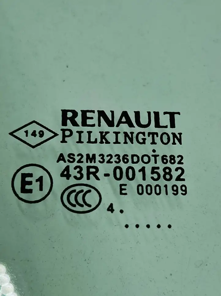 Renault Laguna III (2007 - 2015) 43R001582 Стекло задней двери — фото 7