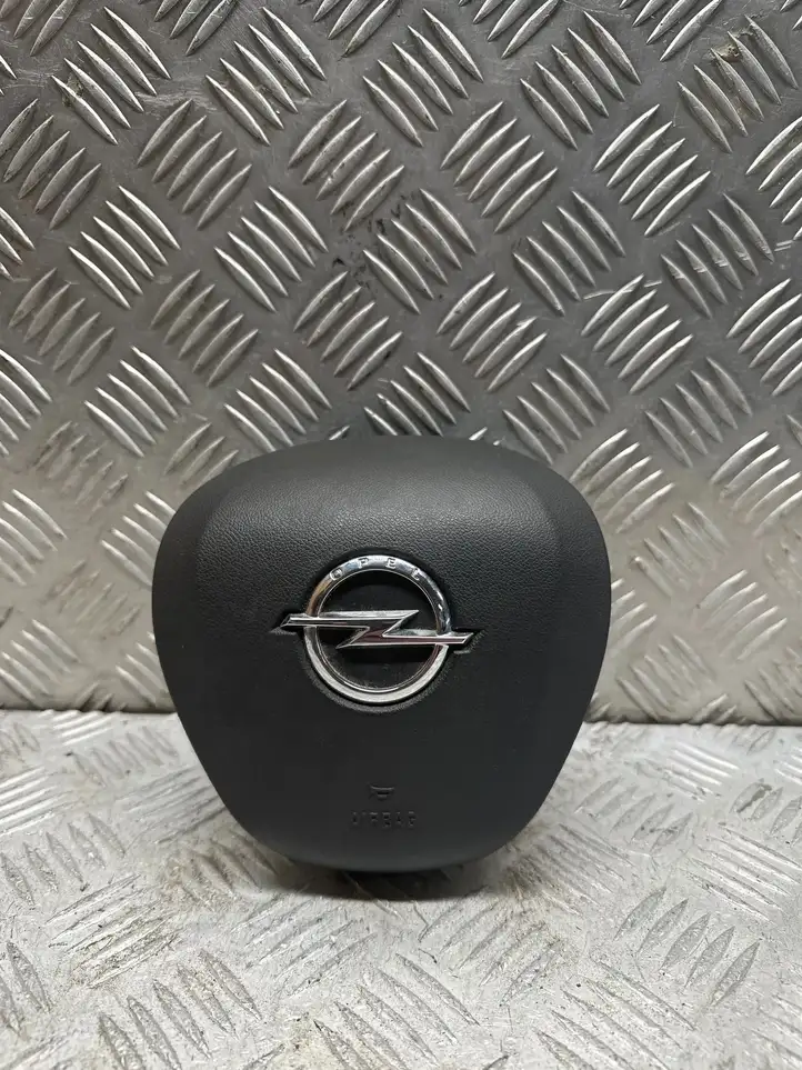 Opel Astra K (2015 - 2020) 13393369 Подушка безопасности руля — фото 1