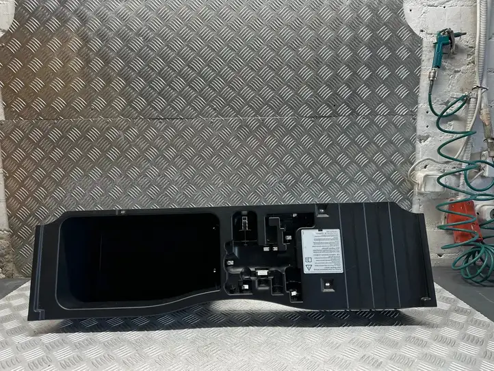 BMW X5 E70 (2006 - 2013) 7127282 Крышка ящика аккумулятора — фото 1
