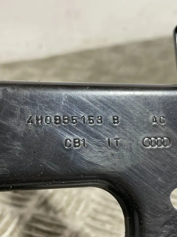 Audi A8 S8 D4 4H (2010 - 2014) 4H0885153B Прочие детали салона — фото 3